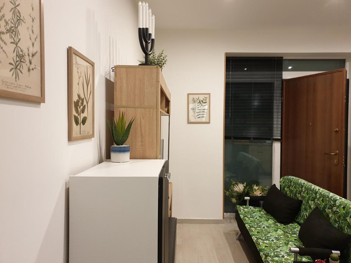 Officinale Rome Apartment, Pineta Sacchetti Exterior photo